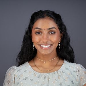 Professional headshot of student Vaishali Srinivasan '25