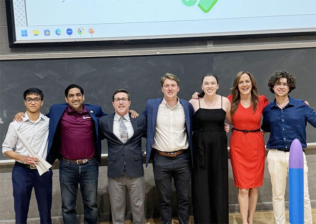 Winners of the SparkLab business pitch competition